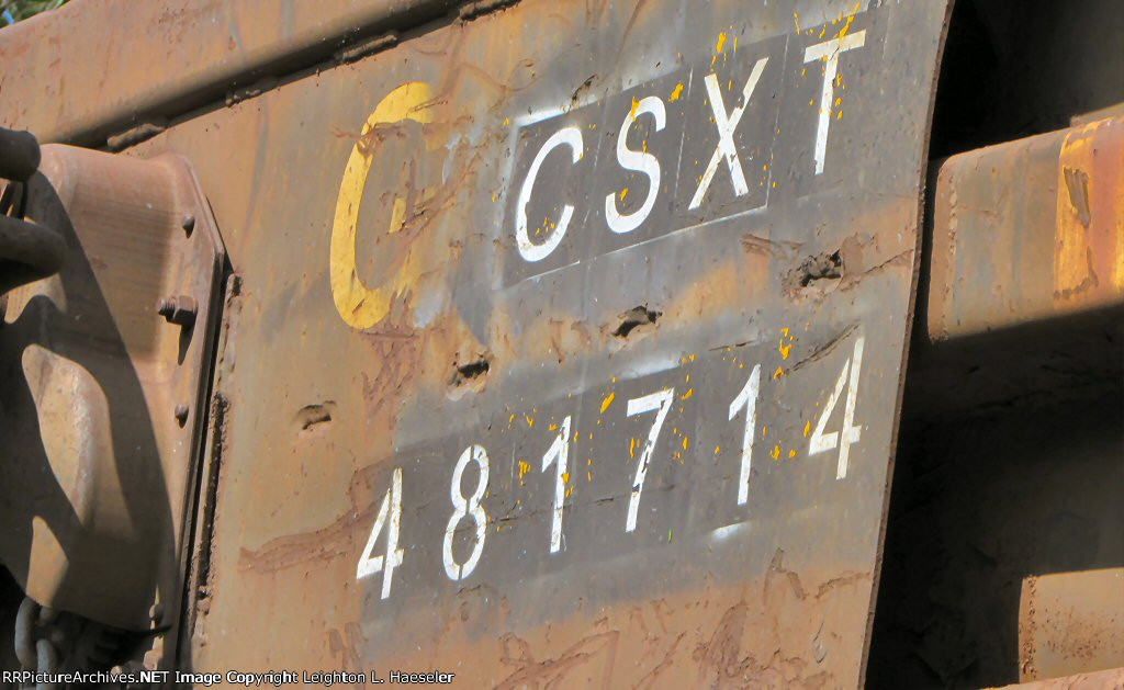 CSXT 481714 'B' end stencil